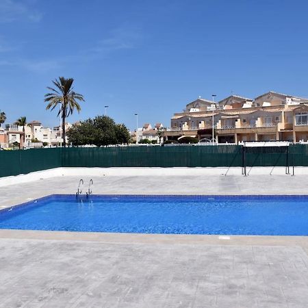 Casa Alex Torrevieja- Holiday House - Con Piscina Comunitaria Exteriör bild